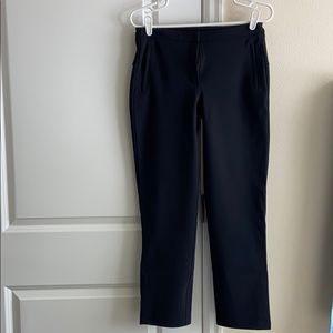 NWOT: Women’s Lululemon relaxed fit pants.